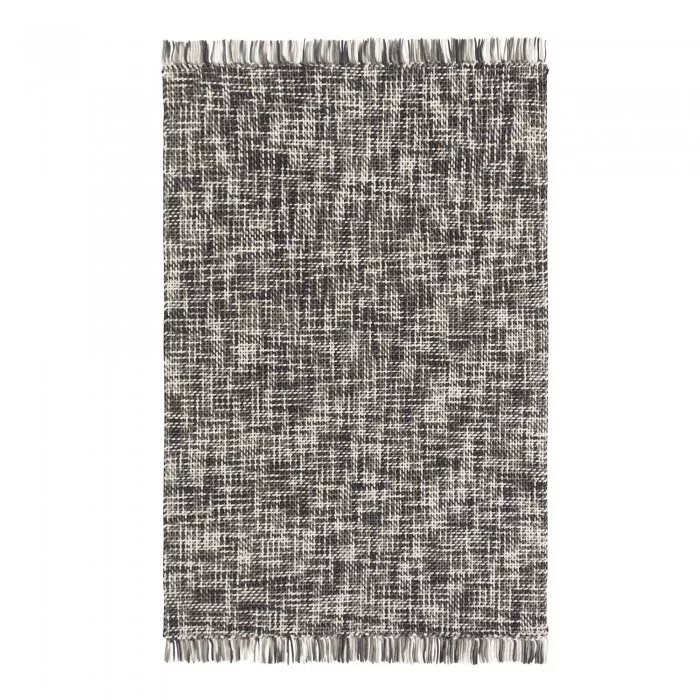 LAMA rug black and white