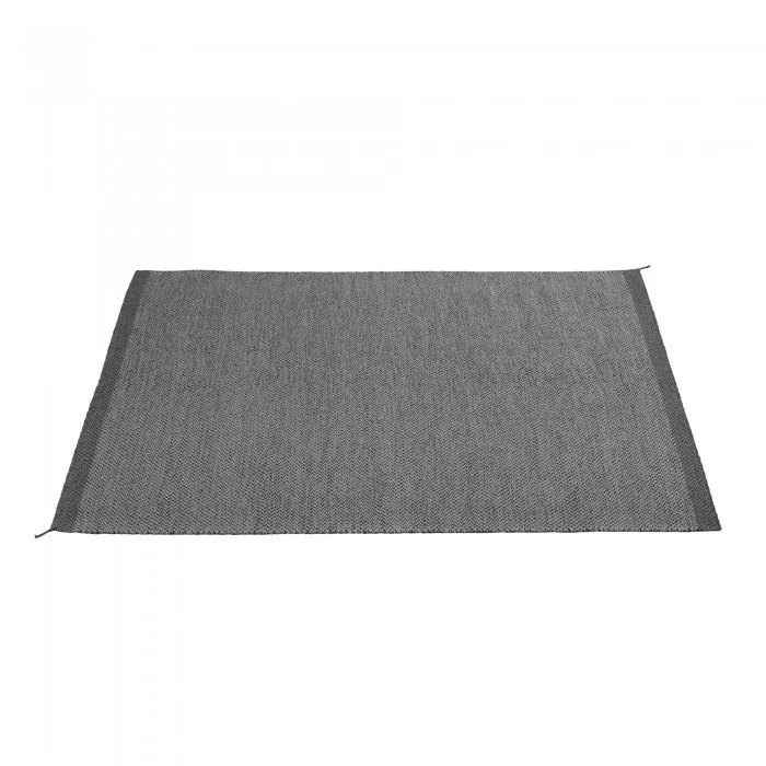 PLY black-white rug