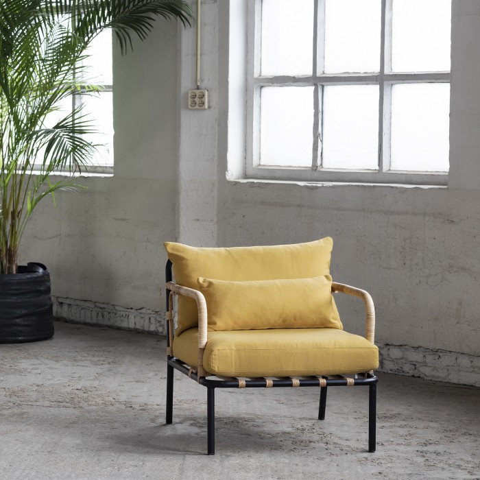 CAPIZZI yellow armchair